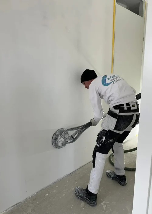 PHOTO-2025-08-05-22-43-49